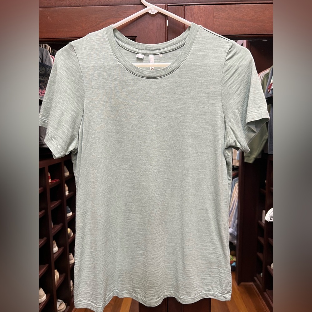 Travis Mathew Small Light Green Cloud T-Shirt